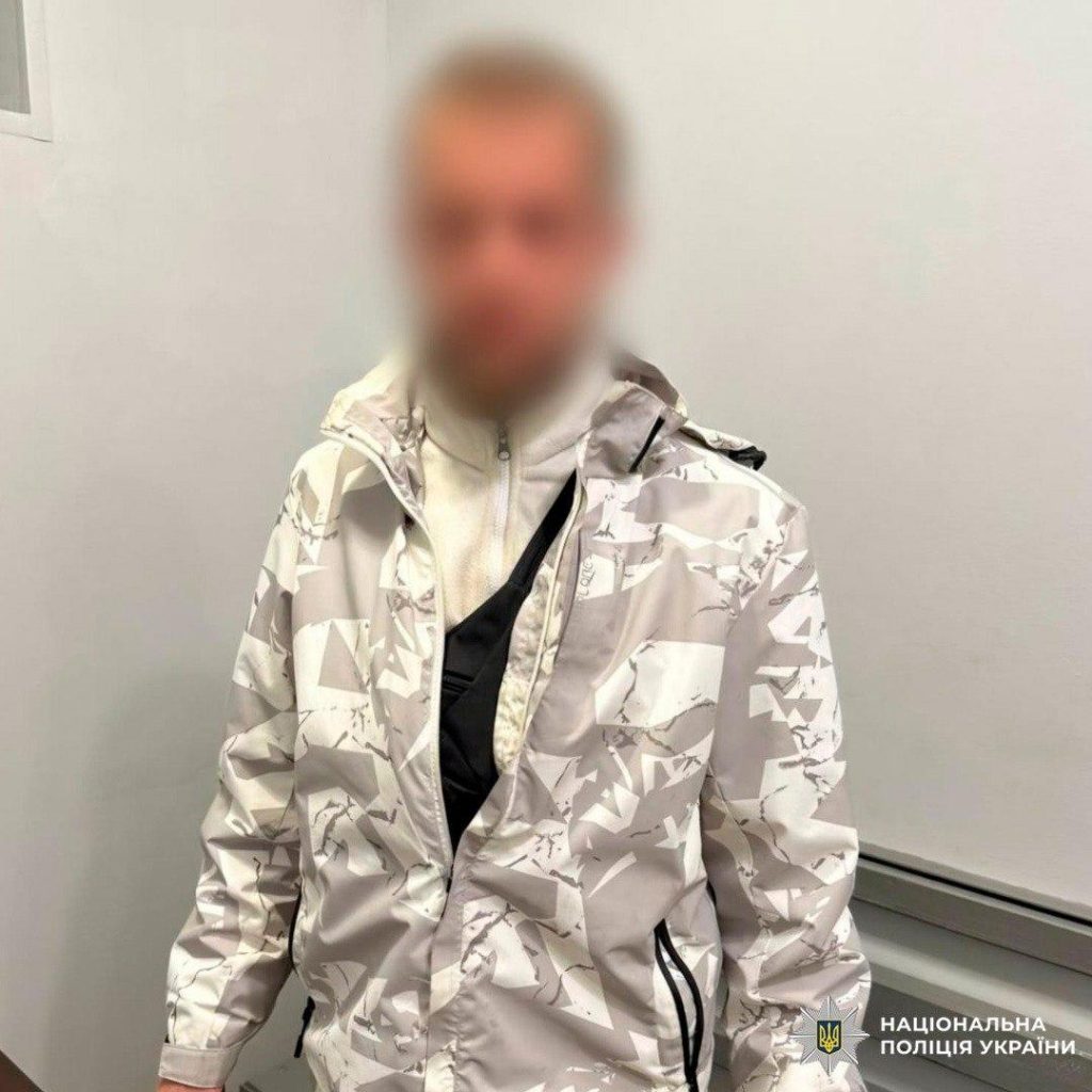 У Харкові чоловік підірвав гранату